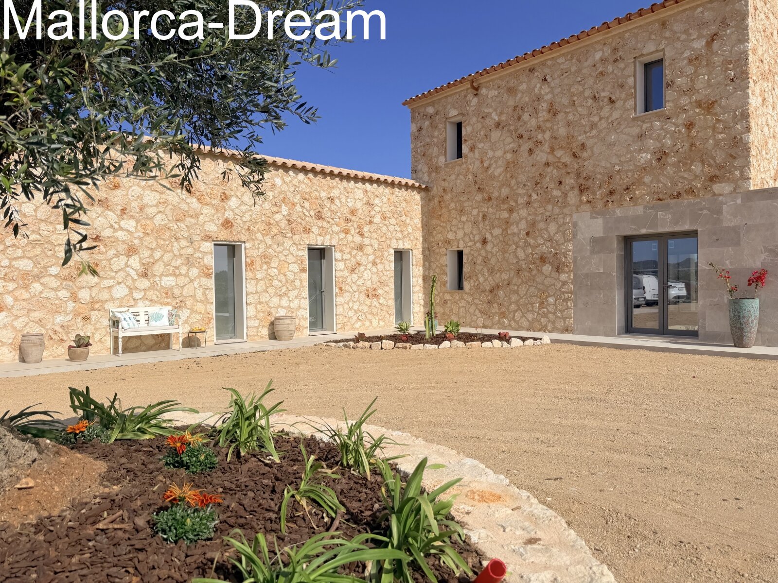 SIllot-Cala Morlanda: Exklusive Neubau-Finca bei S’Illot 