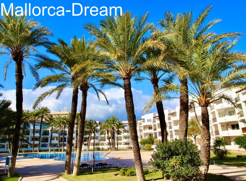 Sa Coma: Beach flat with pool & parking area in 1A - location Sa Coma: Beach flat with pool & parking area in 1A - location