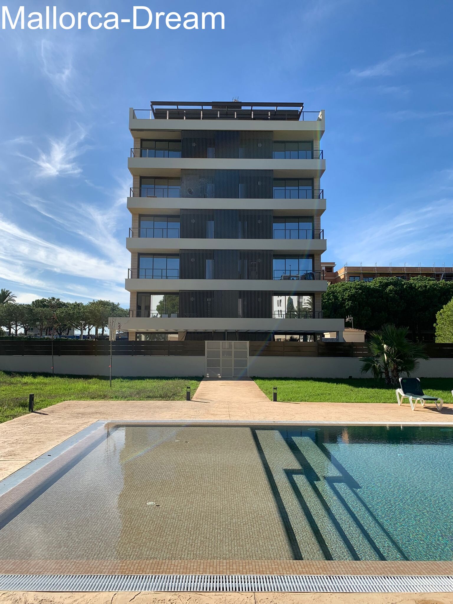 Cala Millor: Luxury new-build flat – first occupancy, pool, underground parking, only 150 metres from the beach!!! Cala Millor: Luxury new-build flat – first occupancy, pool, underground parking, only 150 metres from the beach!!!