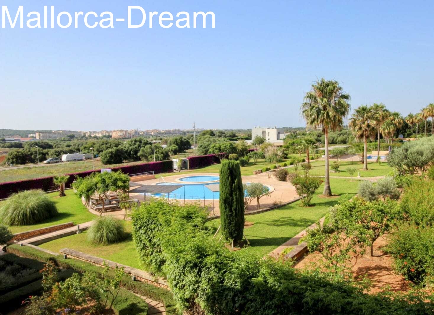 Cala Millor: Piso de 3 dormitorios con 2 baños, piscina, parking subterráneo, trastero, aire acondicionado, calefacción central de gas 